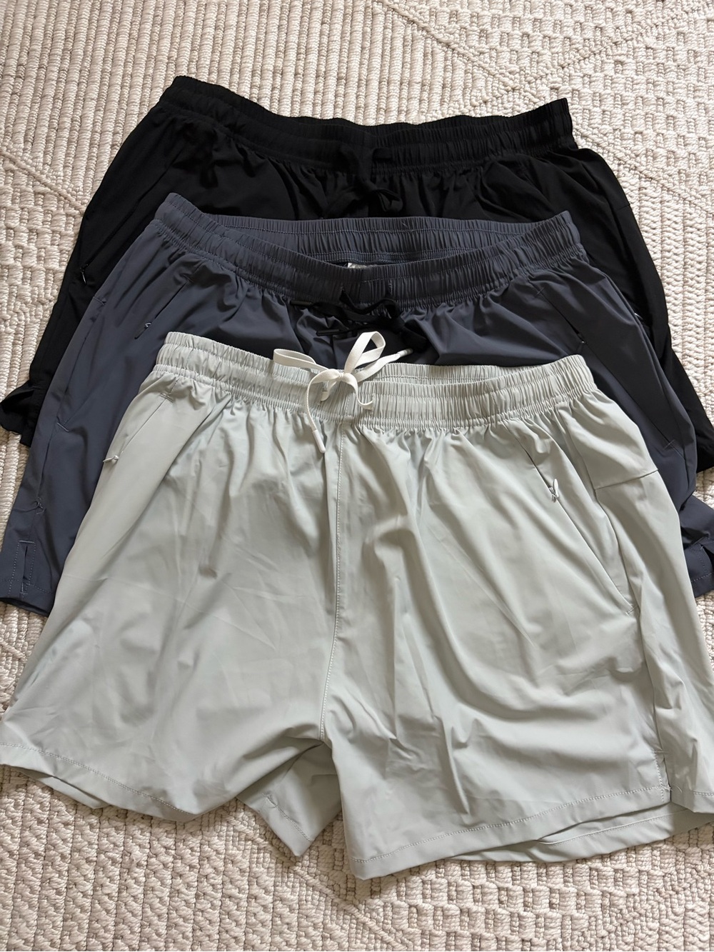 Brand New Mens - Large Sports Active Shorts